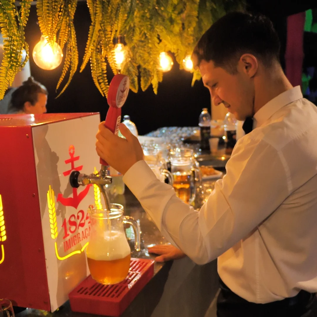 P1477115.00_01_07_16.Still003WEBP